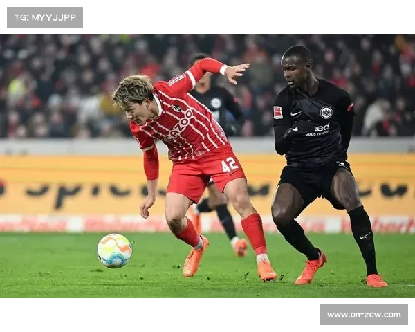 弗赖堡2-1胜科隆，主场优势明显