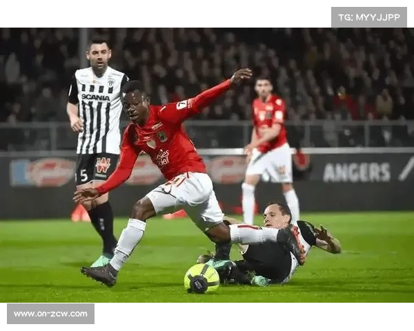 图卢兹客场0-1不敌昂热，主队防守反击战术奏效